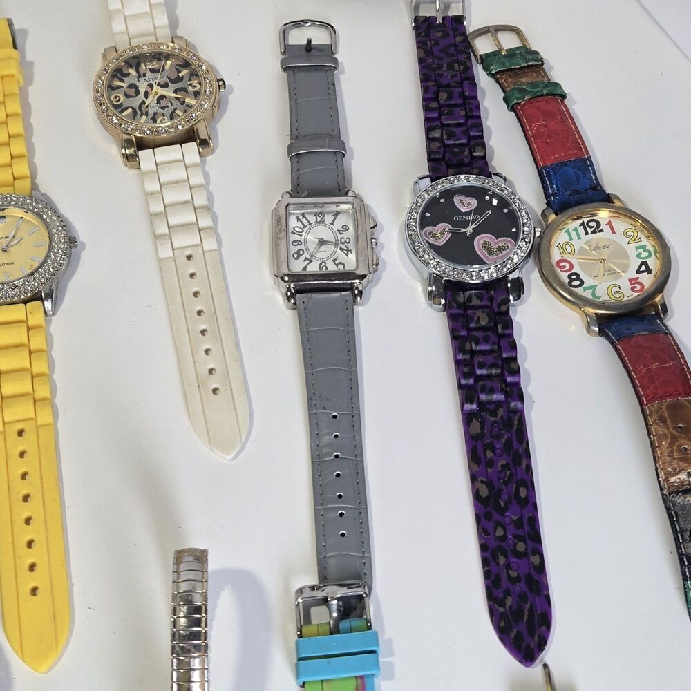 Wholesale Watch Lot of 43 Vintage & Modern - Timex Fossil Elgin Parts Repair - Picture 16 of 16